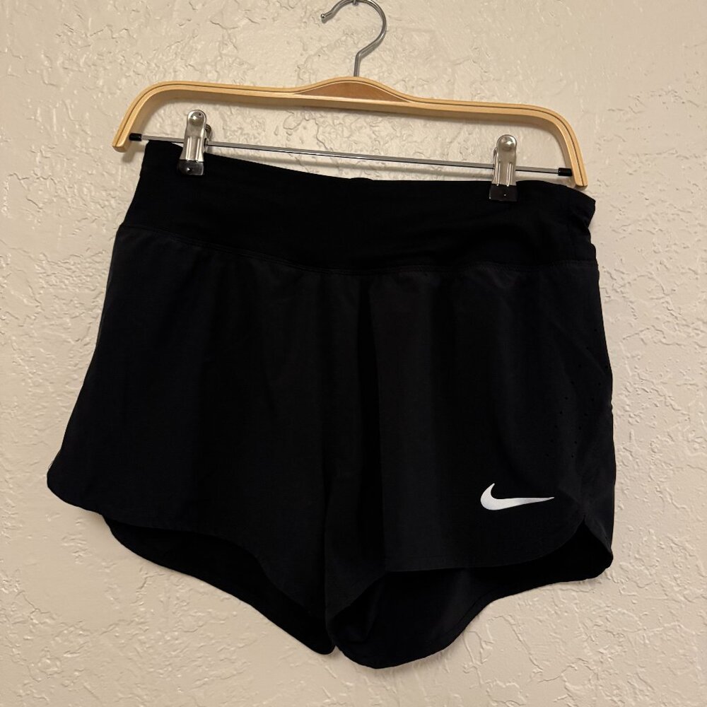 Nike Eclipse 3" black running shorts size medium